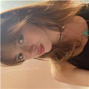 Double Baccalauréat Français Espagnol, passionnée de littérature et de psychologie.